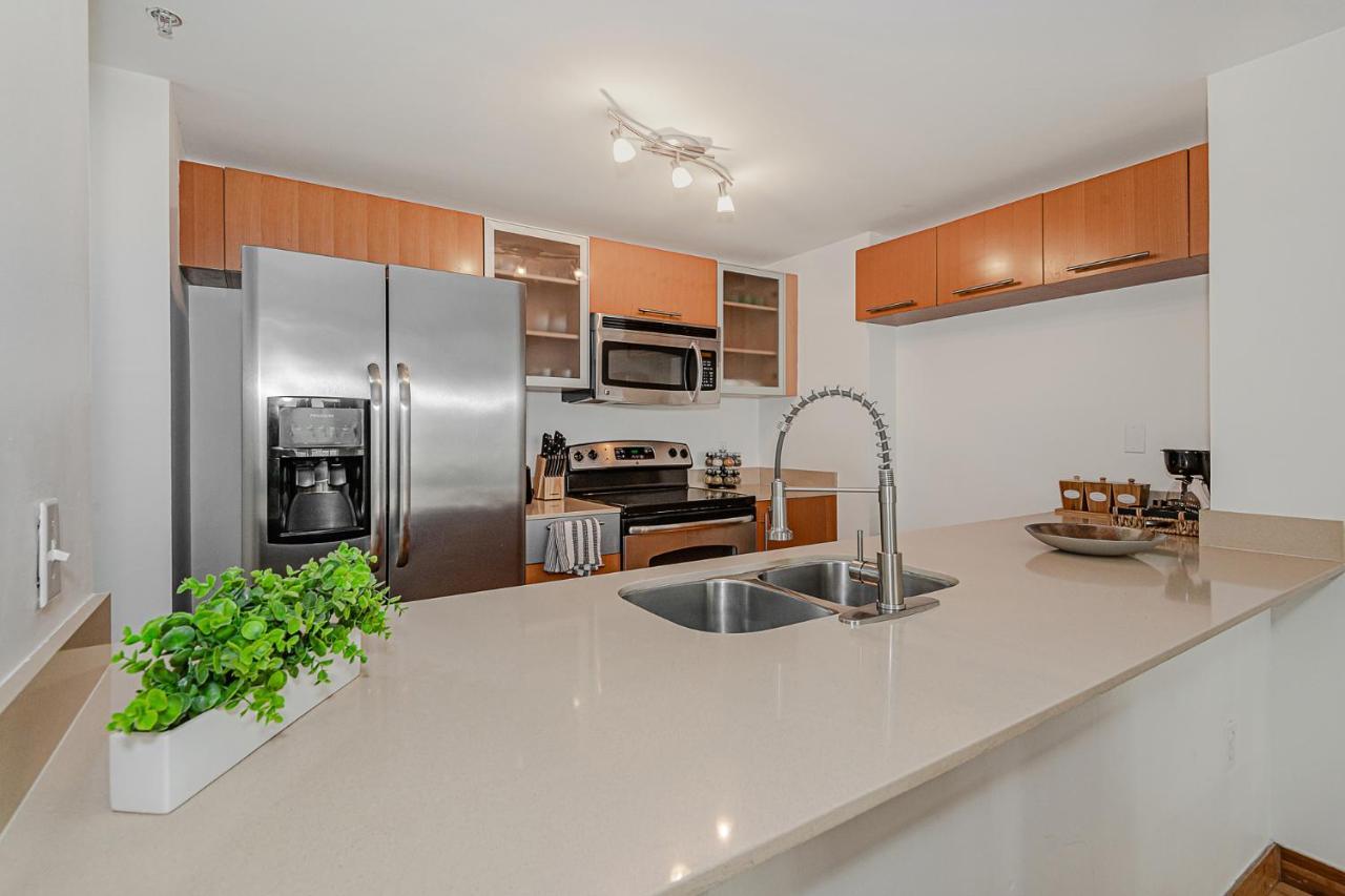 Lovely Condo With City & Ocean Views. Sleep Up To 6 People! ไมอามี ภายนอก รูปภาพ